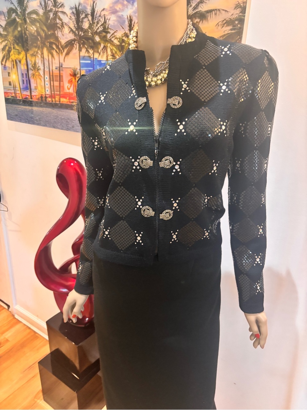 St. John Black Sequined Diamond Knit skirt suit paillettes studs 10 M crystals - Picture 14 of 14